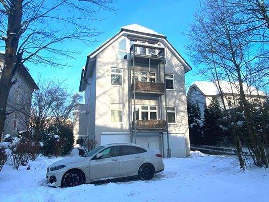 Ansicht Süd mit Garten