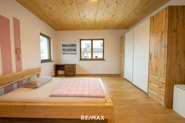 26_Kinderzimmer1_KI-bearbeitet