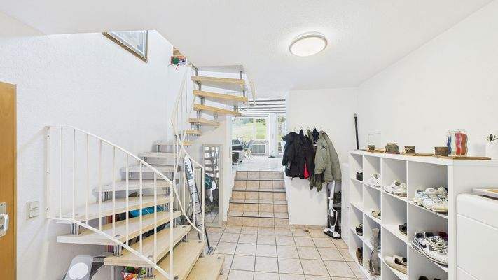 CAM01984G0-PR0520-STILL005