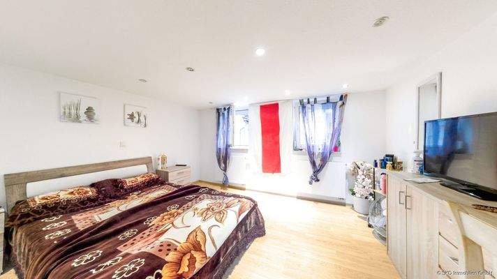 Wohn-Schlafzimmer im 2. Obergeschoss