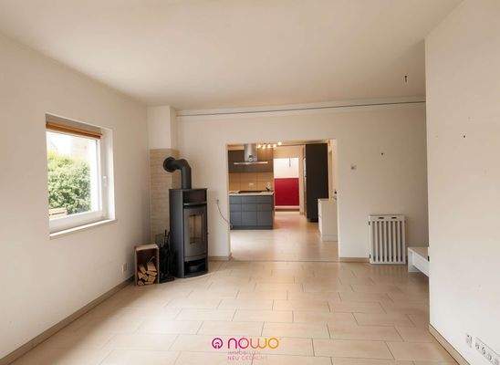 Wohnzimmer mit Kamin