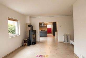 Wohnzimmer mit Kamin