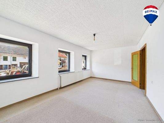 RE/MAX Immobilien DeLux Haus Losheim am See - Waldhölzbach