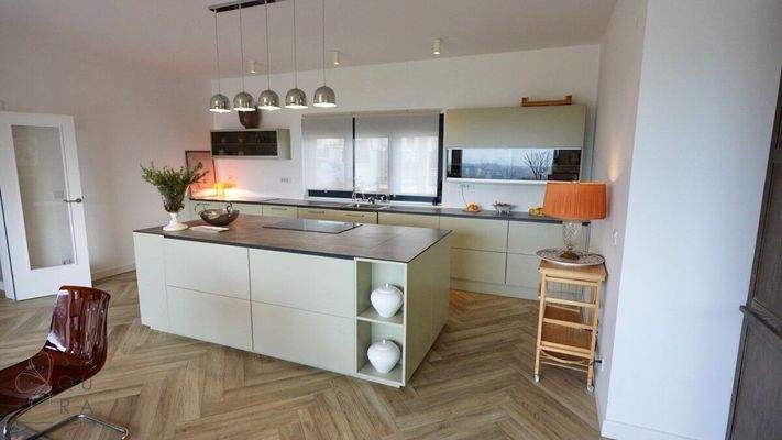 784c4726-0e7a-4f37-8450-9026d03b7bd2