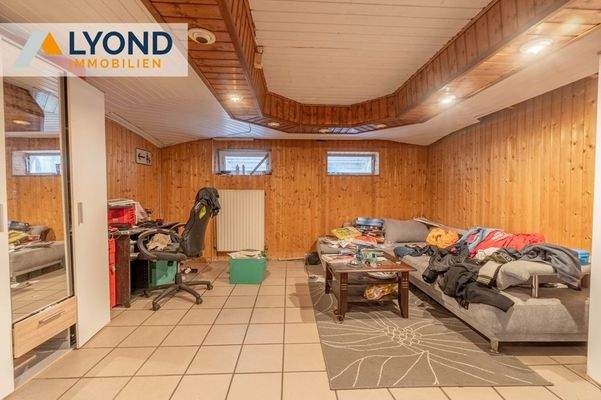 LYD 3641 - 20 Zimmer Keller