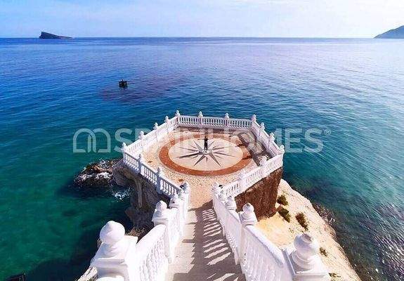 Luxe Apartments in a Beachfront Complex in Benidorm Alicante