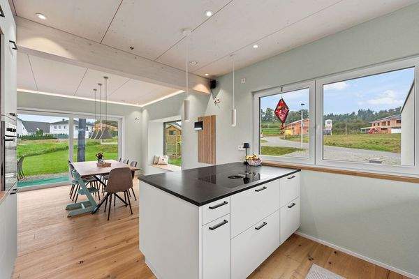 Hochwertige Einbauküche