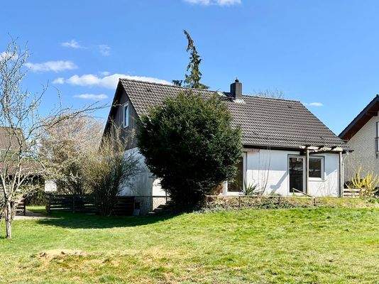 Hausansicht vom Garten