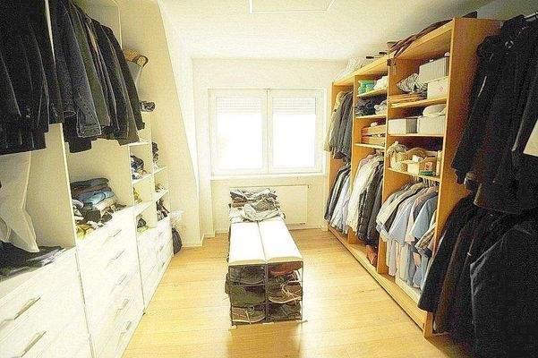 Fi2-Fotos-VK056 OG Ankleidezimmer.JPG