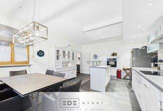 Küche und Esszimmer