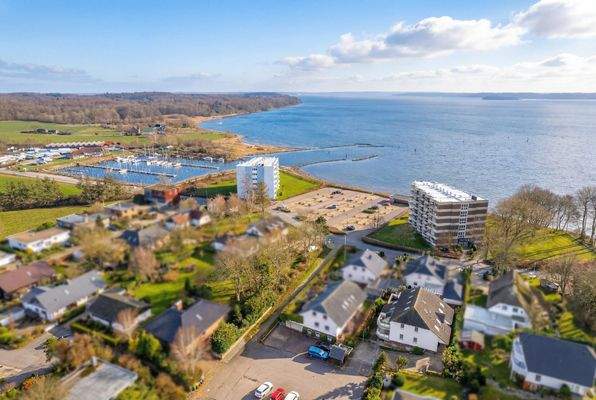 Nur wenige Schritte vom Hafen Schausende entfernt: