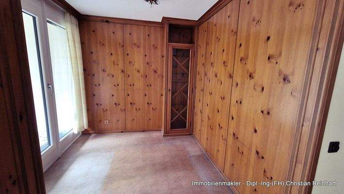 1 Wohnzimmer geräumt (3).jpg