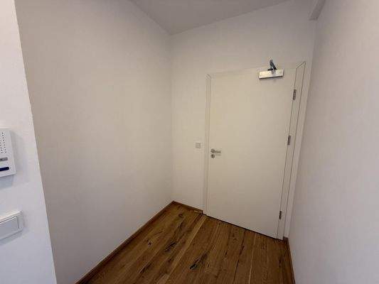 20250520_110500517_iOS