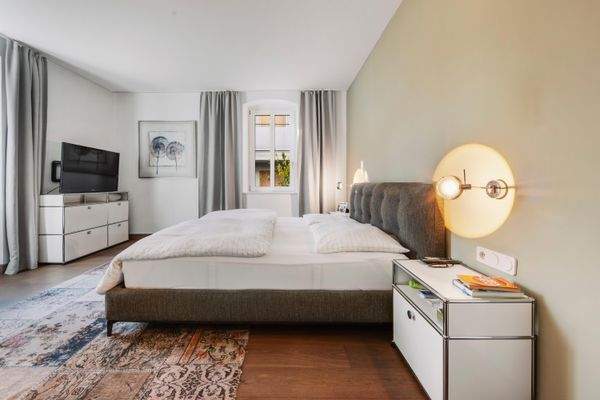 Schlafzimmer Eltern 2.JPG