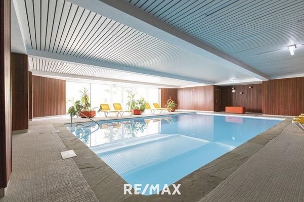 Indoor-swimming-pool