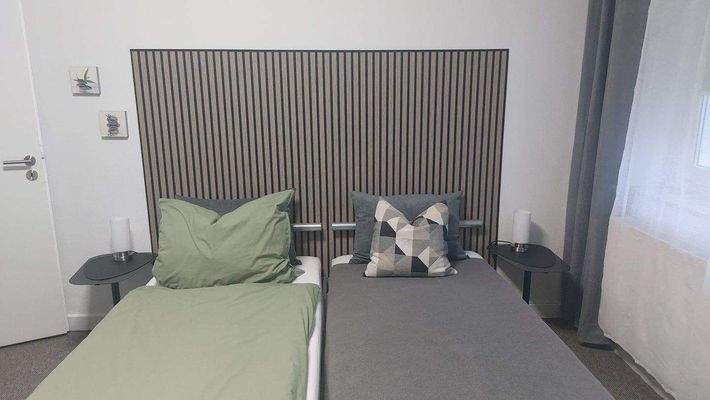 Schlafzimmer (3).jpg