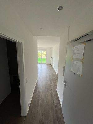 Flur mit Blick in WZ