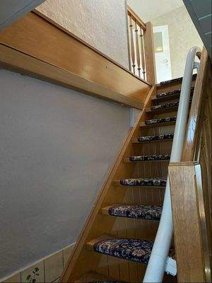 Treppe zum Obergeschoß