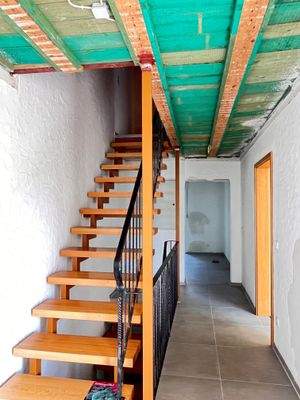 Treppenaufgang Flur EG ins OG
