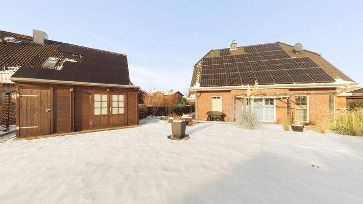 Blick aus dem Garten