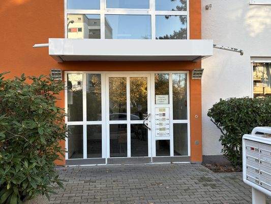 Wohnanlage_Hauseingang