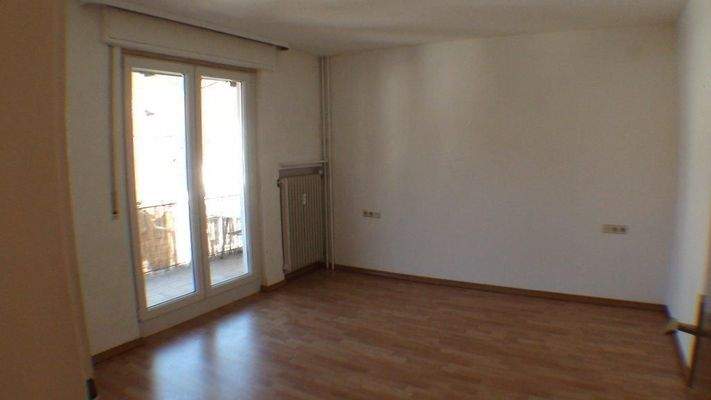 Schlafzimmer 1 OG.jpg