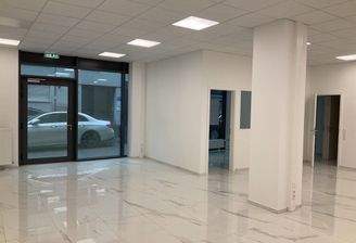 Salonfläche; Eingangsbereich.JPG