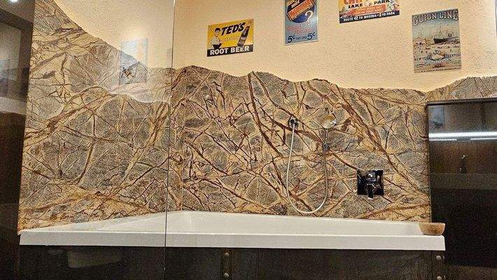 Teilansichten Bad (1).jpg