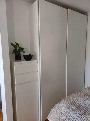 Schlafbereich mit Kleiderschrank (2025)