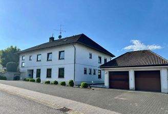 Außenansicht Wohn- und Geschäftshaus