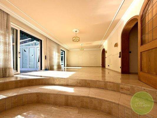 ... Ihre Splitlevel Kaminlounge.