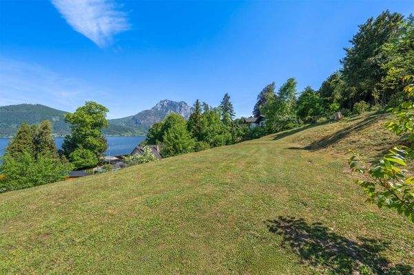 Unverbaubarer See- und Höllengebirgsblick