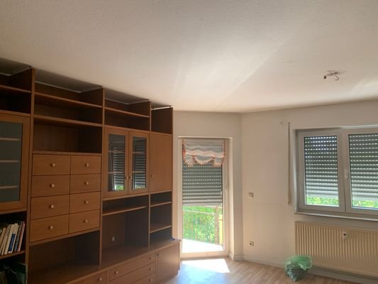 Wohnzimmer mit Schrankwand