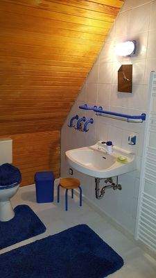 Gäste-WC mit Dusche