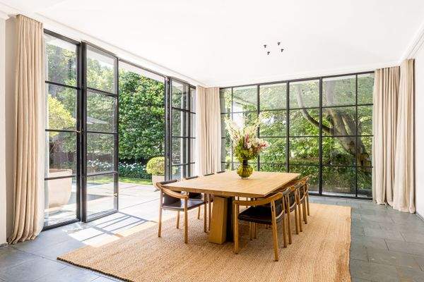 Lichterfüllter Wintergarten