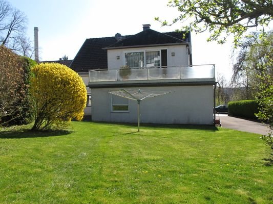 Rückansicht mit Garten
