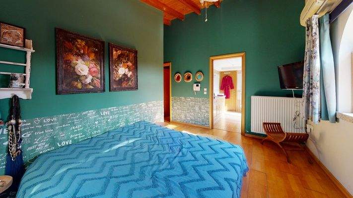 Blick Richtung Masterbad und Ankleide