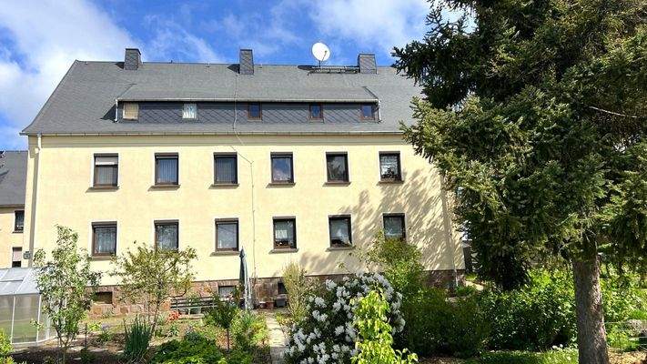 Hausansicht vom Garten