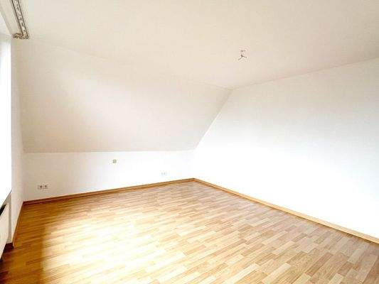 Truemper-Immobilien-Reppenstedt-Dachgeschosswohnung00002