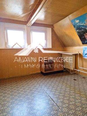 Zimmer im Dachgeschoß