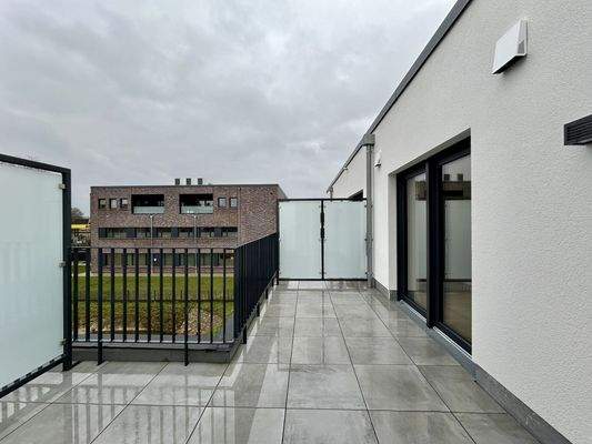 Balkon (Beispielwhg m. gleicher Ausstattung und Grundriss)