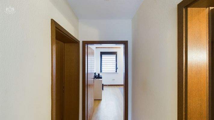 CAM01984G0-PR0409-STILL009