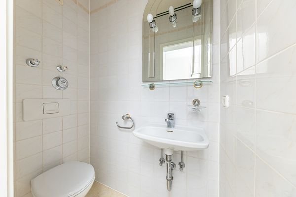 Gäste-WC im Flur