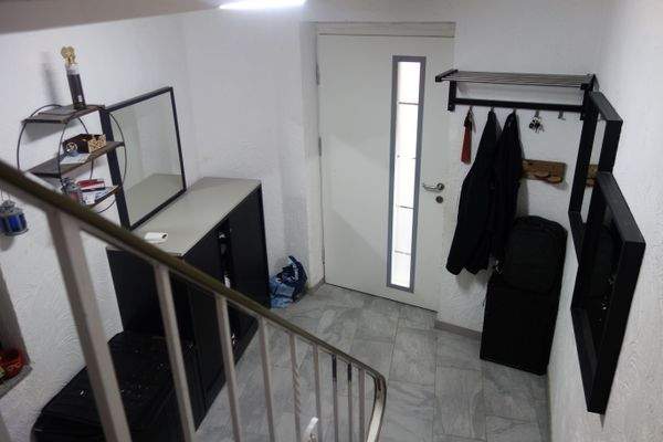 Hauseingang.Flur EG.JPG