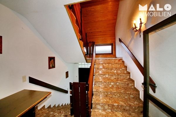 7009 - Treppenhaus - 019