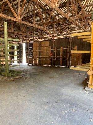 Überdachte Lagerfläche