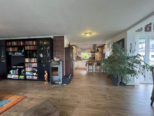 Wohn- und Essbereich.jpeg