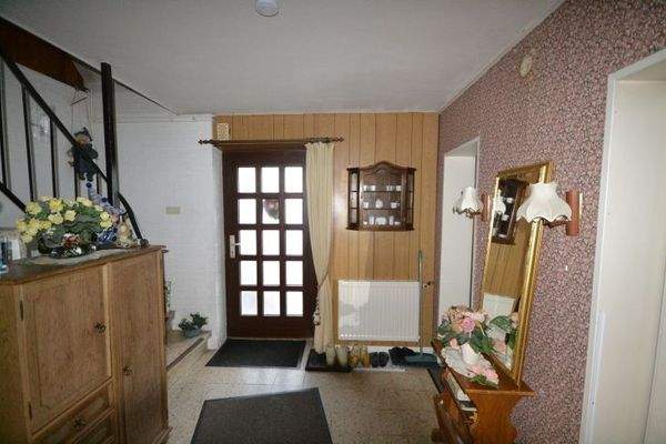 Eingangsdiele (Blick links zum Treppenaufgang Obergeschoss)