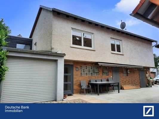 Ansicht Hofseite mit Garage