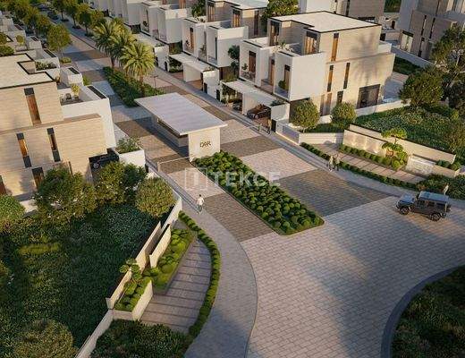 Luxury Villas Within Dubai’s Prestigious Golf Community